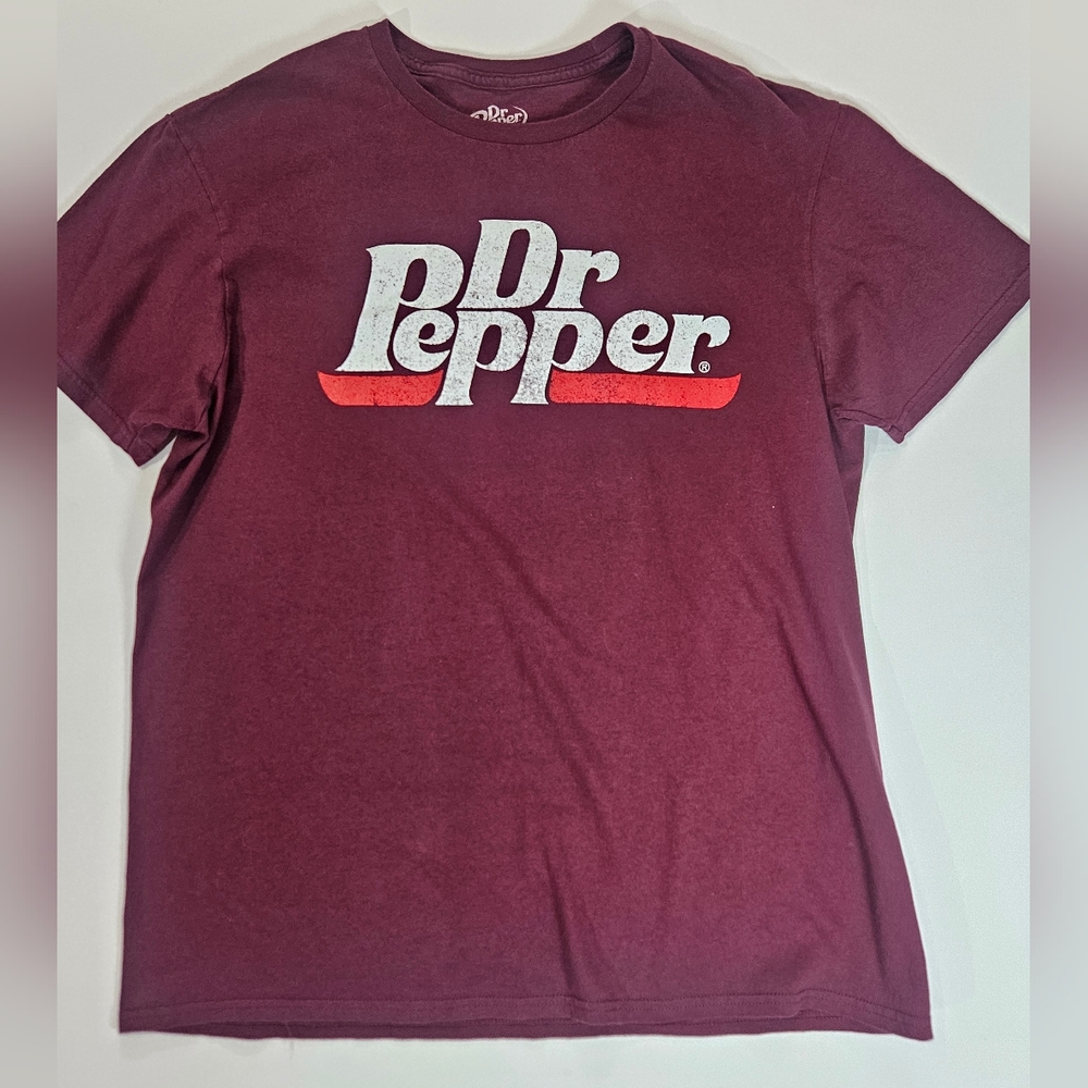 Dr. Pepper Graphic Logo T-shirt Mens Large Maroon‎ White